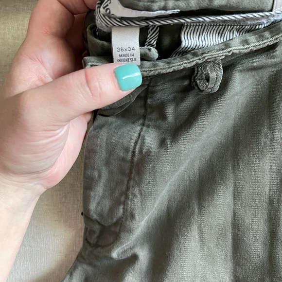 Men’s chinos - Picture 2 of 4